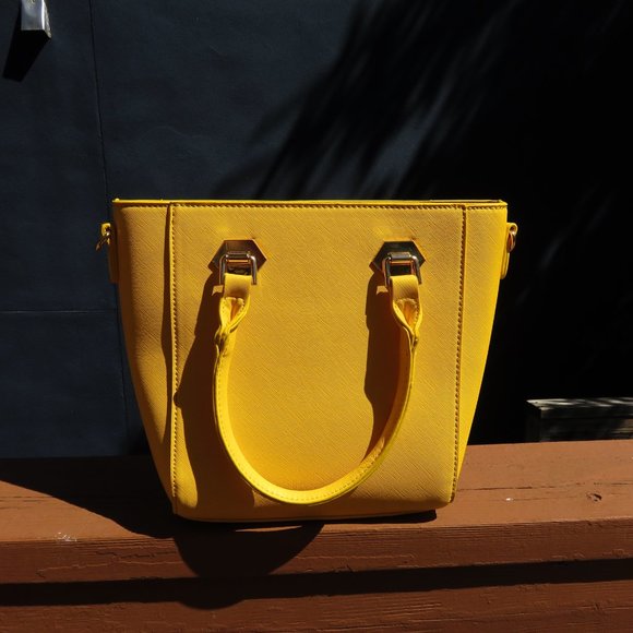 Yellow Leather Tote Handbag with Strap - Picture 3 of 10